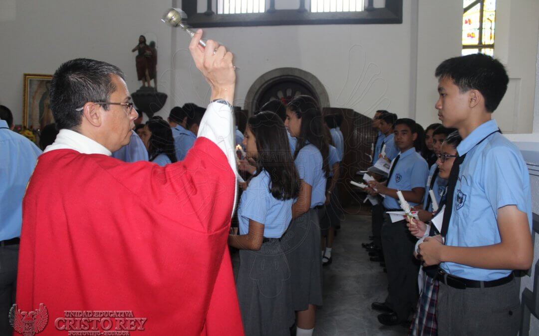 58 estudiantes de la UECR recibieron el sacramento de la Confirmación