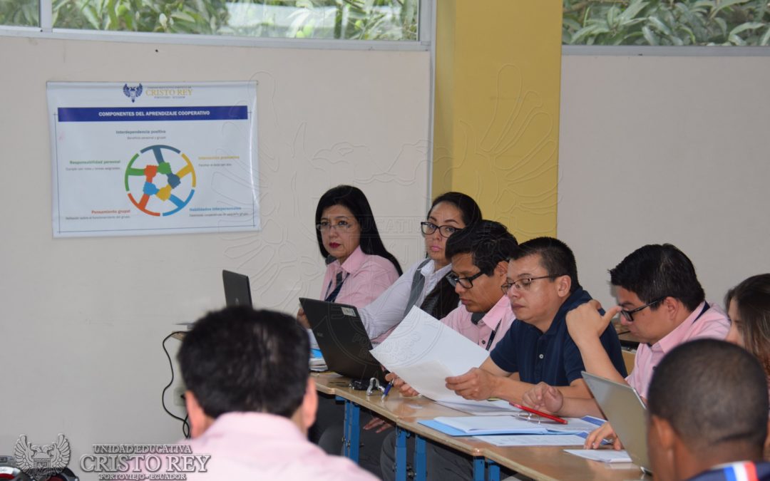 Se realiza junta de docentes