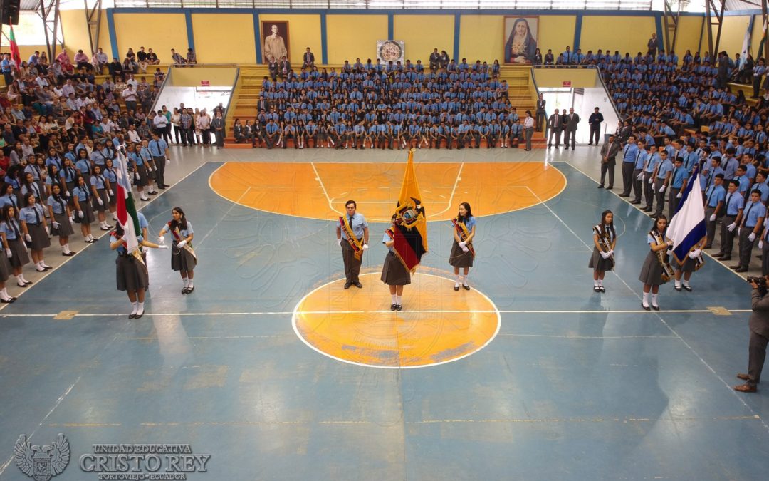 CRISTORREGINOS REALIZARON JURAMENTO A LA BANDERA