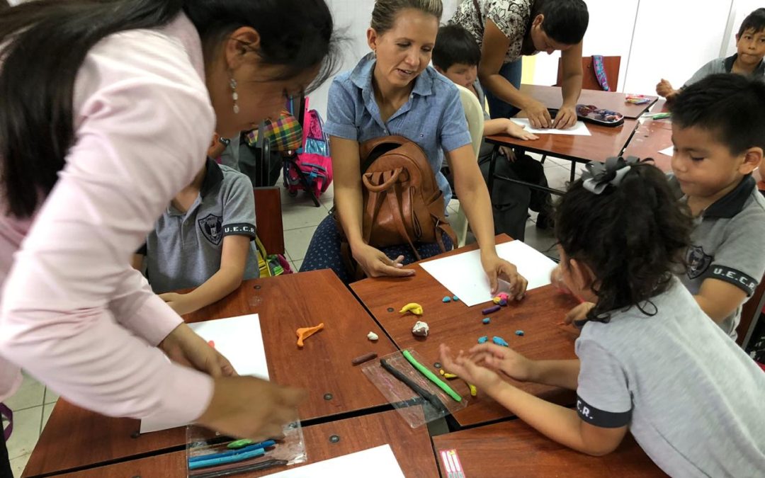 Trabajando en compañía de papá y mamá