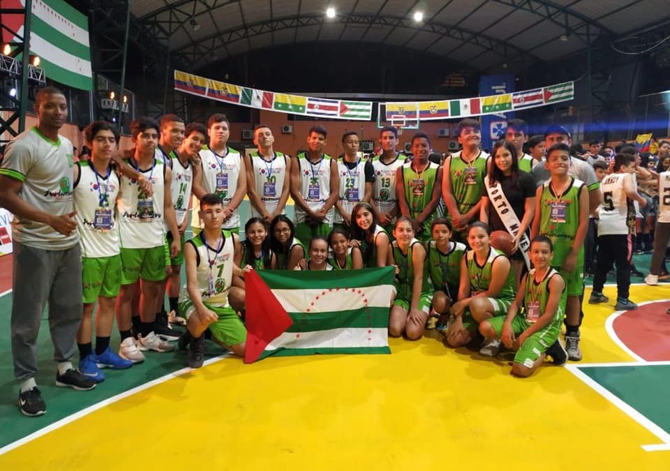 Cristorreginos participaron en Torneo Internacional de Baloncesto