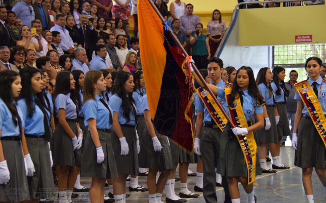 Cristorreginos realizaron Juramento de Bandera