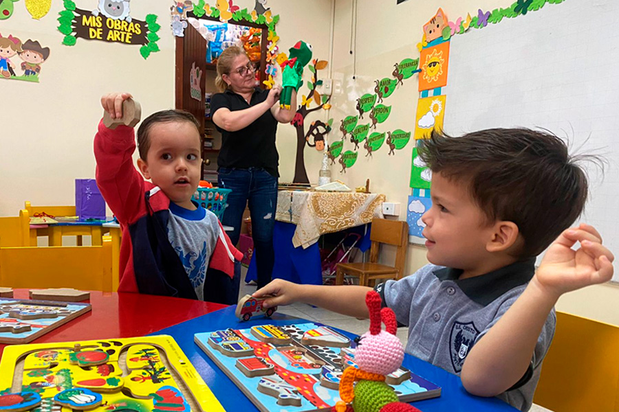 Niños más seguros al ejecutar el proceso de la adaptación escolar